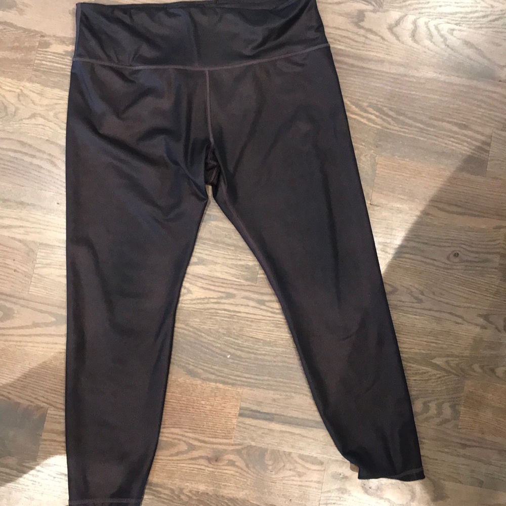 Athletic leggings